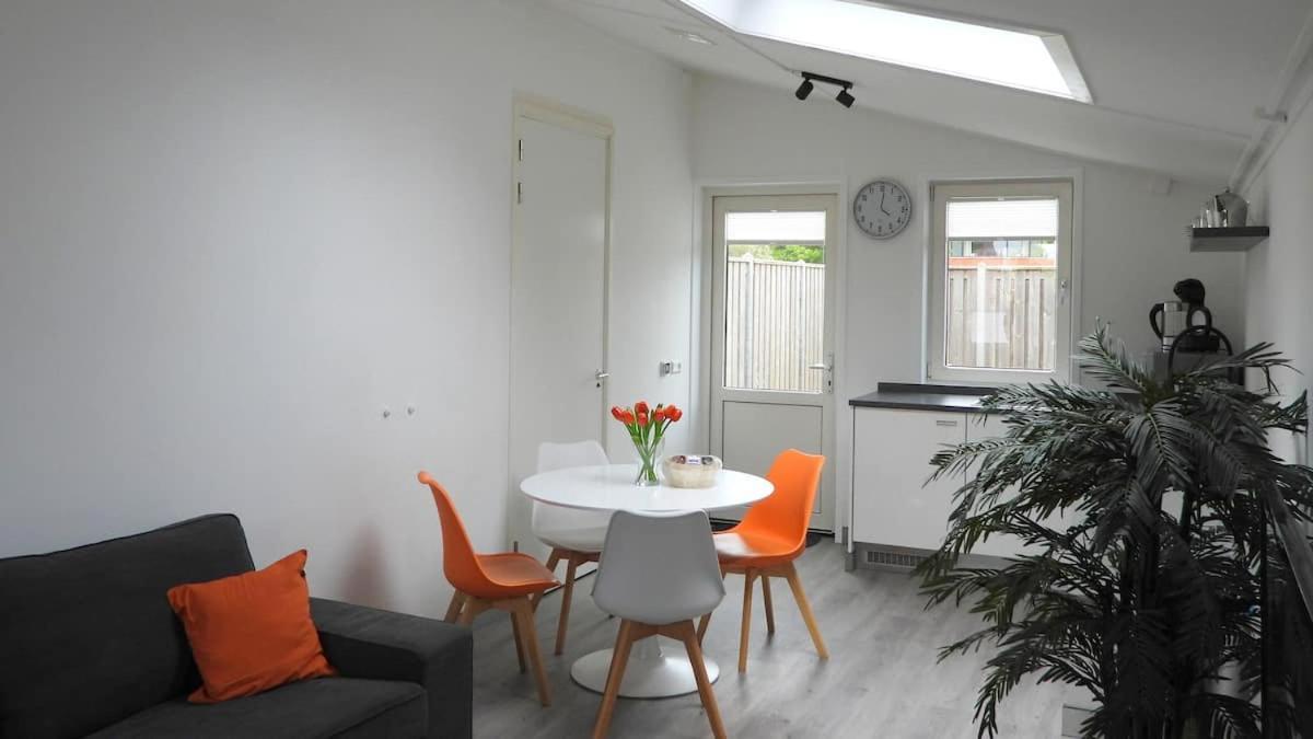 Down Under In Veere Villa Exterior photo